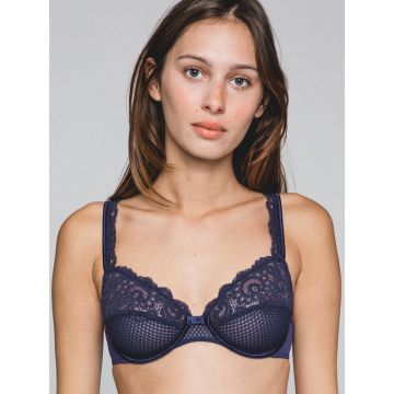 Seide Push Up BH Adriana goldsand mit cremeweißer Spitze von Millesia