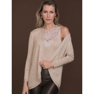 Merinowolle-Seide Cardigan Strickjacke in avena beige meliert von Artimaglia - das Shirt und die Hose sind im Lieferumfang nicht enthalten