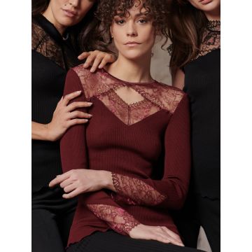 Merinowolle Seide Langarmshirt gerippt bordeaux rot mit Calais Spitze von Oscalito