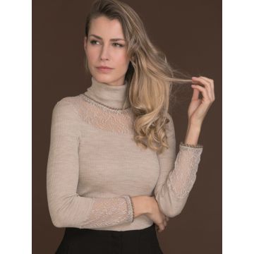 Merinowolle-Seide Rollkragen Shirt mit feiner Netz-Spitze von Artimaglia avena beige - Hose nicht im Lieferumfang enthalten