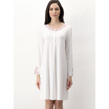 Modal Langarm Nachtkleid Macramé Modal in cremeweiß mit Spitze von Luna di Seta